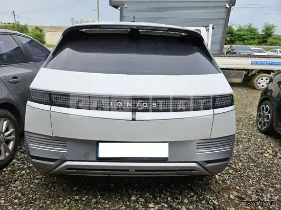 Photo 2 of 13: 2022 Hyundai IONIQ 5 — Korean insurance auction
