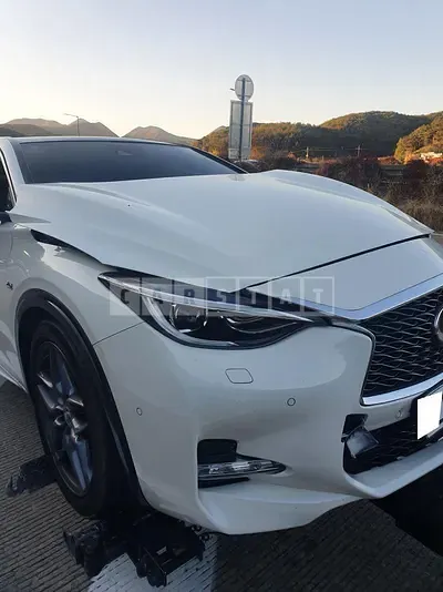Photo 1 of 6: 2018 Infiniti Infinity Q30, VIN SJKCH53E8JA061079 — Korean insurance auction