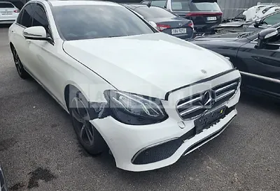 Photo 1 of 14: 2020 Mercedes-Benz E250, VIN WDDZF4FB8LA709012 — Korean insurance auction