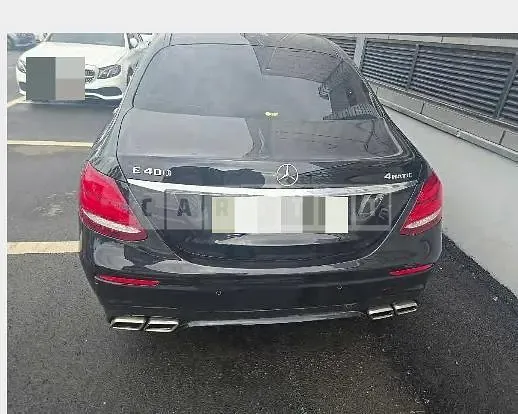 Photo 2 of 46: 2017 Mercedes-Benz E300 — Korean insurance auction