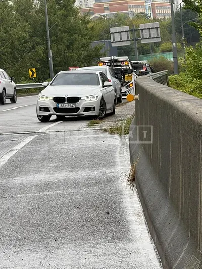Photo 1 of 7: 2015 BMW 320d — Korean insurance auction