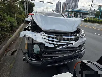 Photo 1 of 4: 2015 Hyundai Santa Fe DM 4WD — Korean insurance auction