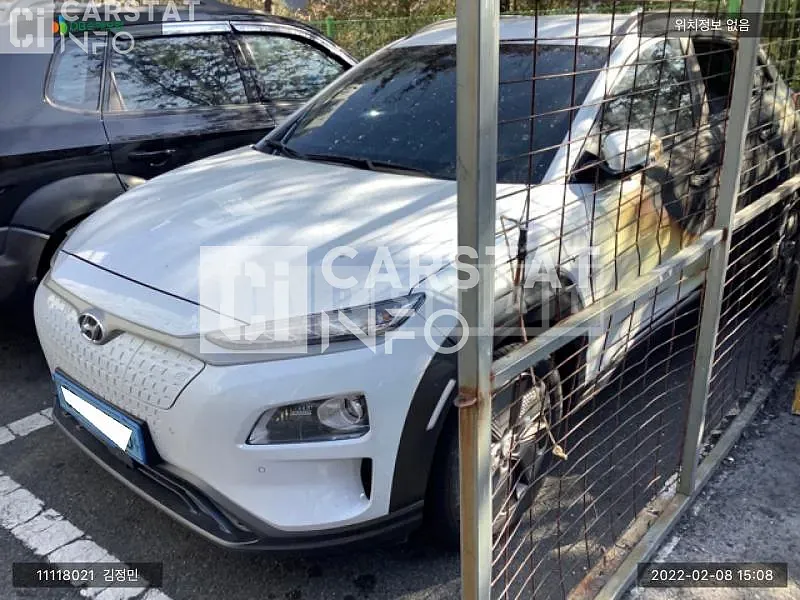 Photo 2 of 15: 2018 Hyundai Kona Electric, VIN KMHK381GFKU007544 — Korean insurance auction
