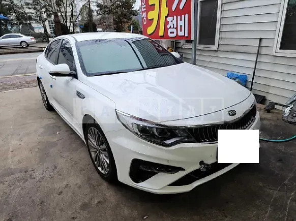 Photo 2 of 36: 2019 Kia K5, VIN KNAGW411BKA254440 — Korean insurance auction