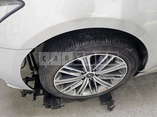 Photo 2 of 32: 2018 Hyundai G80, VIN KMHGL41DBJU245716 — Korean insurance auction