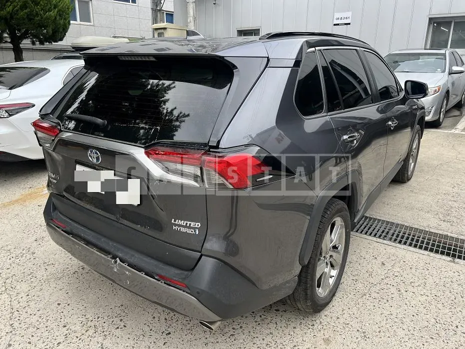 Photo 2 of 10: 2019 Toyota Lave 4 Hybrid AWD — Korean insurance auction