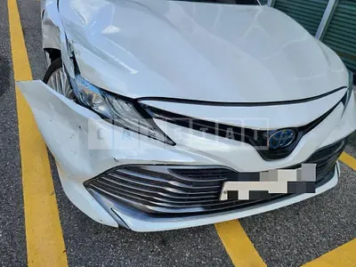 Photo 1 of 5: 2018 Toyota Camry Hybrid, VIN JTNB21HK0J3011932 — Korean insurance auction