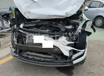 Photo 1 of 18: 2018 Hyundai Tucson, VIN KMHJ381ABJU703705 — Korean insurance auction
