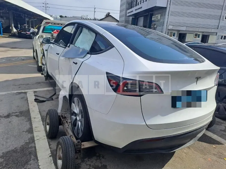 Photo 2 of 16: 2023 Tesla Model Y RWD — Korean insurance auction