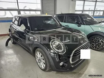 Photo 1 of 18: 2019 MINI Cooper — Korean insurance auction