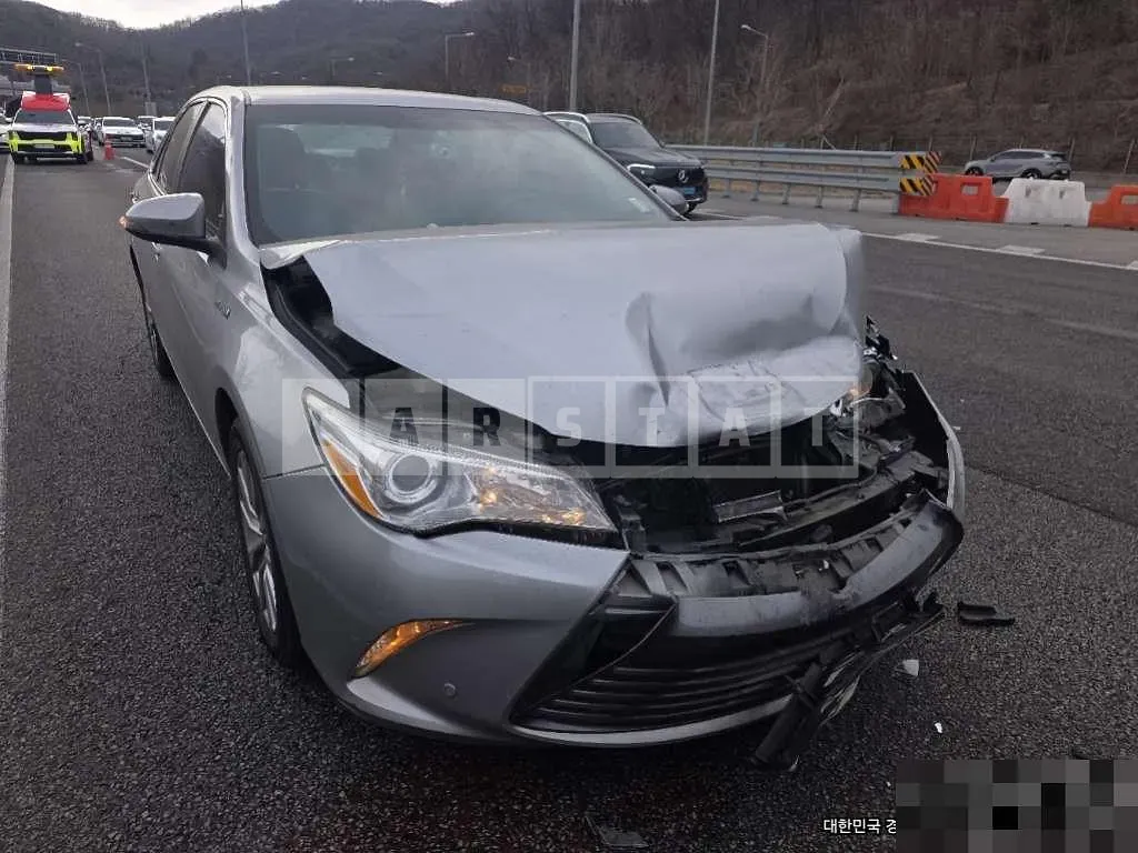Photo 2 of 6: 2015 Toyota Camry Hybrid LE — Korean insurance auction