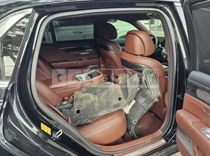 Photo 2 of 11: 2022 Genesis G90 3.5T — Korean insurance auction