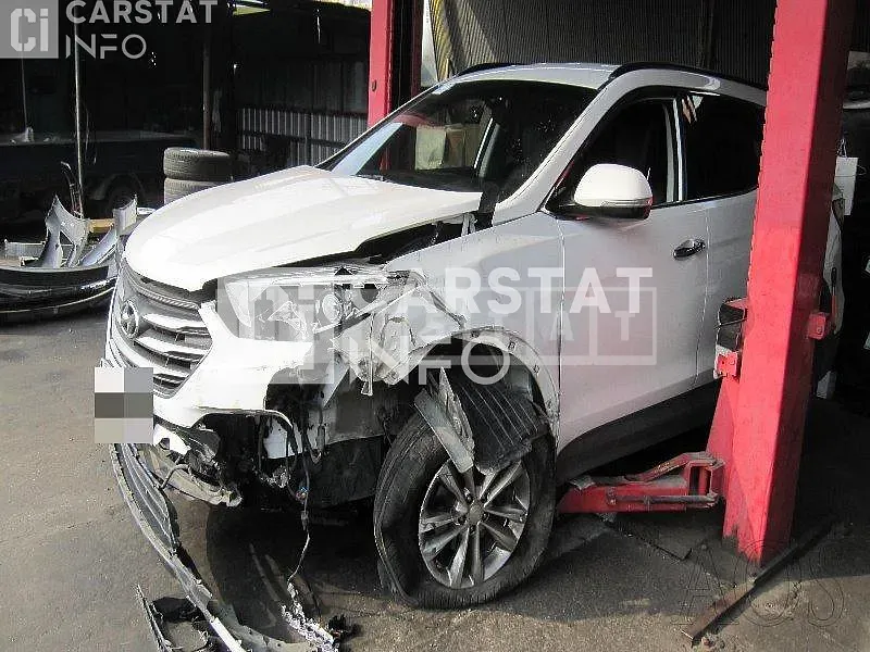 Photo 2 of 15: 2017 Hyundai Santa Fe, VIN KMHSW81UDJU796472 — Korean insurance auction