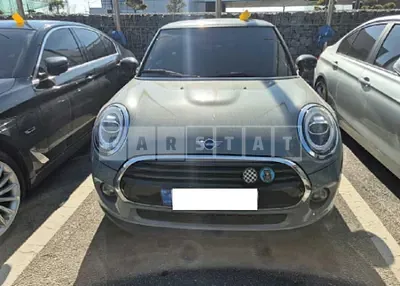 Photo 1 of 10: 2021 MINI Cooper — Korean insurance auction