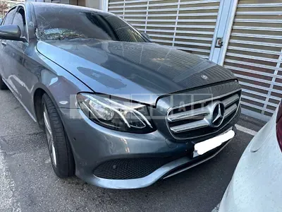 Photo 1 of 12: 2017 Mercedes-Benz E 200, VIN WDDZF4CB6HA129561 — Korean insurance auction