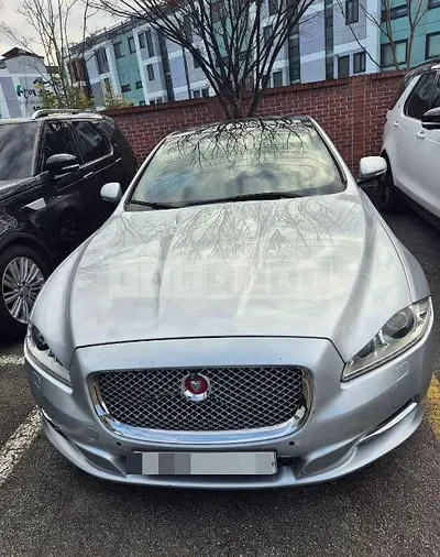 Photo 1 of 15: 2015 Jaguar XJ 3.0SC, VIN SAJAJ22D1F8V84840 — Korean insurance auction