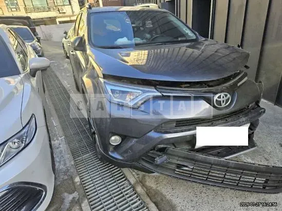 Photo 2 of 16: 2017 Toyota RAV4 2WD — Korean insurance auction