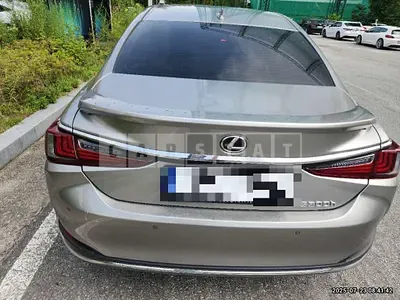 Photo 1 of 53: 2025 Lexus ES300h — Korean insurance auction