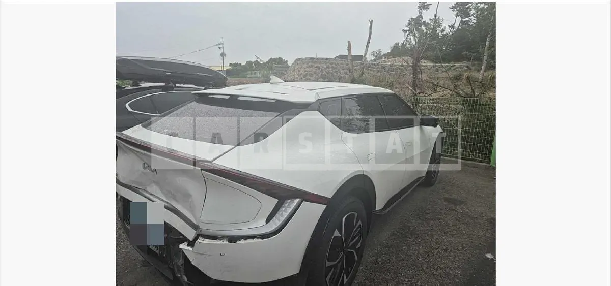 Photo 2 of 13: 2023 Kia EV6 Long Range — Korean insurance auction