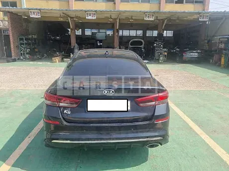 Photo 2 of 13: 2019 Kia K5, VIN KNAGU411BKA323614 — Korean insurance auction