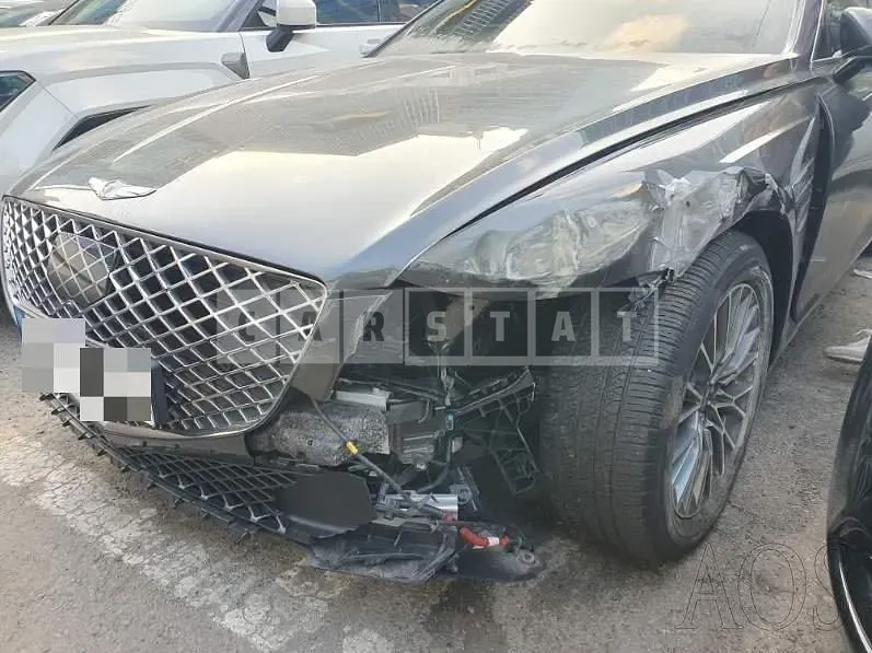 Photo 2 of 42: 2021 Genesis G80, VIN KMTGB41CBNU104430 — Korean insurance auction