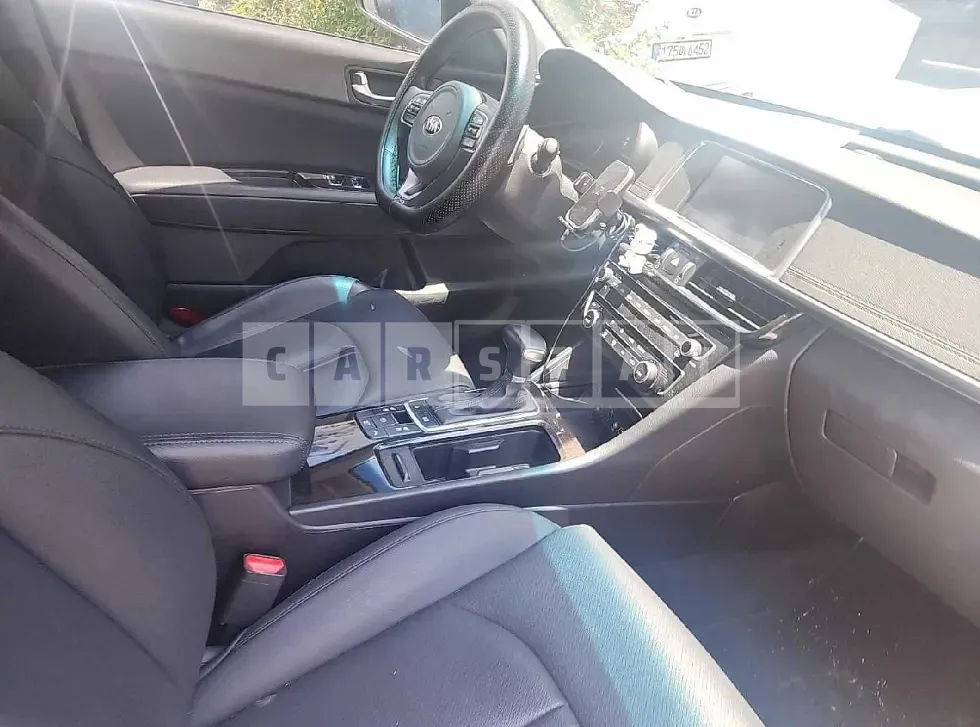 Photo 2 of 13: 2016 Kia K5 — Korean insurance auction