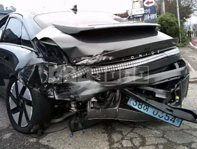 Photo 1 of 24: 2023 Hyundai Modern Ionic 6 — Korean insurance auction