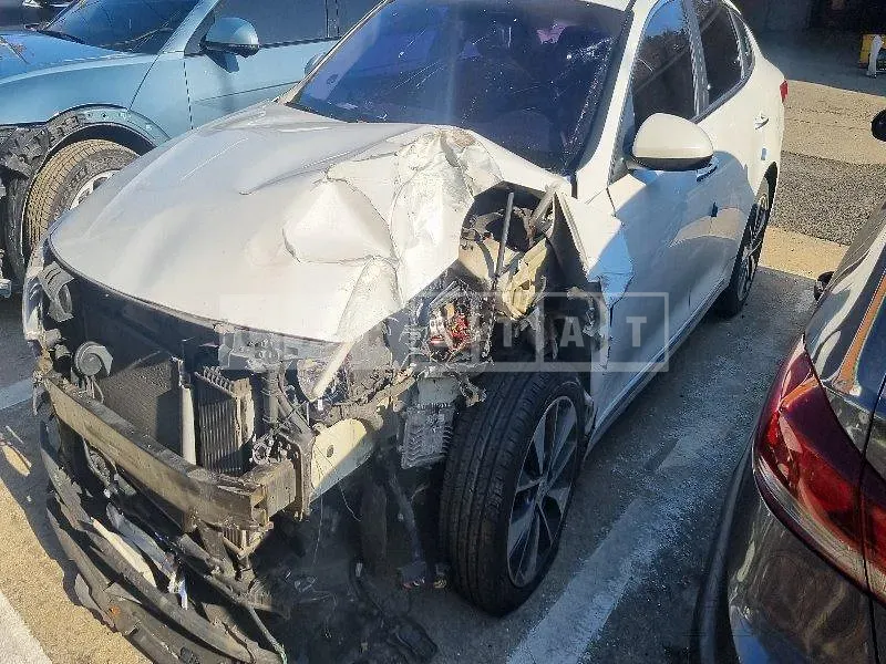 Photo 2 of 16: 2015 Kia K5, VIN KNAGT415GGA006638 — Korean insurance auction