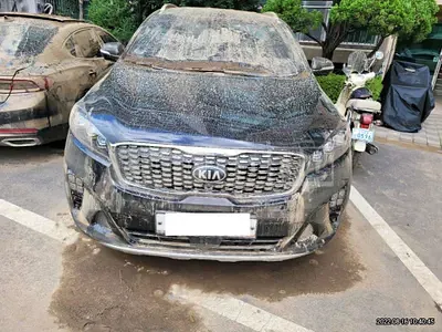 Photo 1 of 11: 2018 Kia Sorento, VIN KNAPH81ABJA396412 — Korean insurance auction