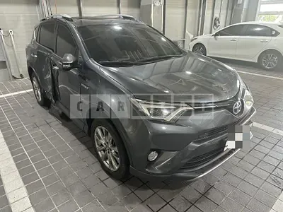 Photo 1 of 21: 2016 Toyota Love 4 Hybrid, VIN JTMDJREVXHD083500 — Korean insurance auction