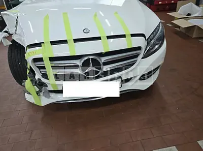 Photo 1 of 12: 2015 Mercedes-Benz C 200 — Korean insurance auction