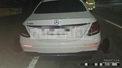 Photo 1 of 7: 2018 Mercedes-Benz E300 — Korean insurance auction