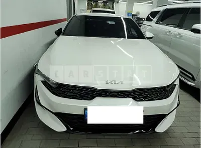 Photo 1 of 8: 2022 Kia K5 — Korean insurance auction