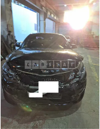 Photo 1 of 16: 2017 Kia K5 — Korean insurance auction