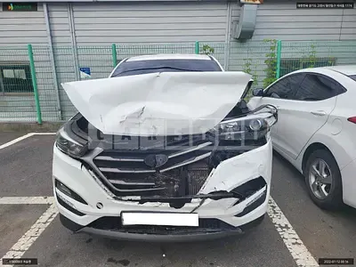 Photo 1 of 7: 2015 Hyundai Tucson, VIN KMHJ2815GGU065721 — Korean insurance auction