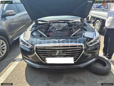 Photo 1 of 25: 2016 Hyundai Genesis EQ900, VIN KMHG541HDGU008876 — Korean insurance auction
