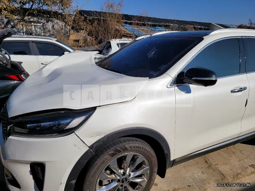Photo 2 of 11: 2017 Kia Sorento 2.0, VIN KNAPH81ABJA407076 — Korean insurance auction