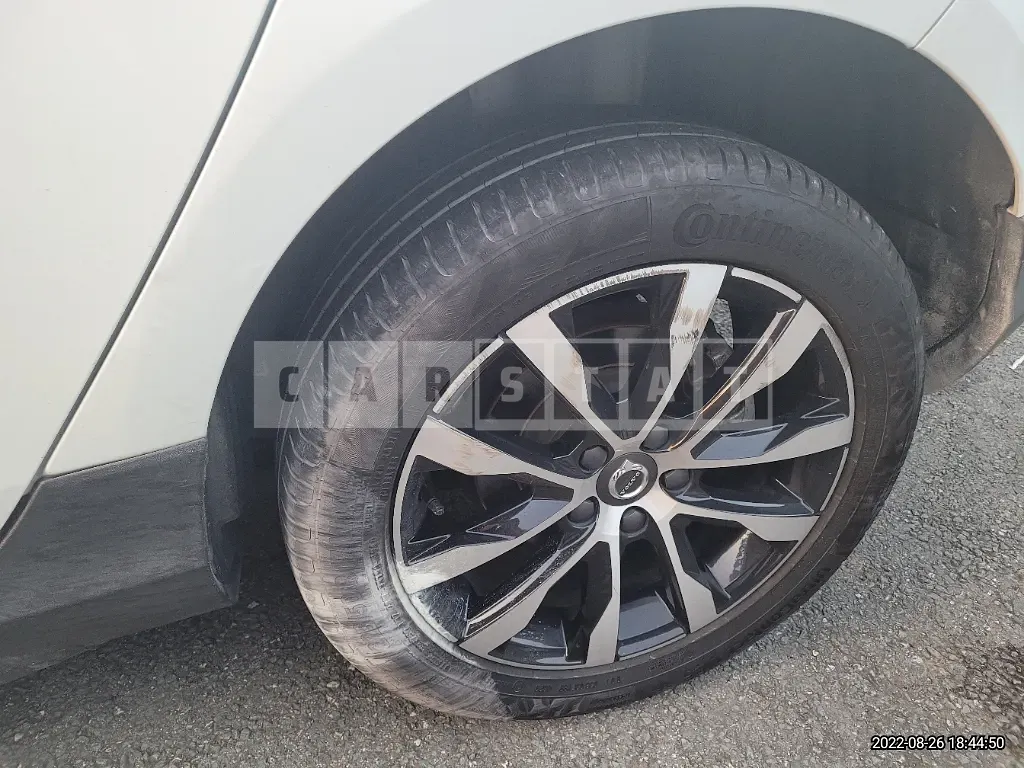 Photo 2 of 21: 2019 Volvo V40 CC D3, VIN YV1MZ72K0K2177299 — Korean insurance auction