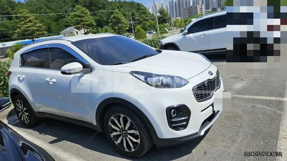 Photo 2 of 13: 2016 Kia Sportage 2.0 (4WD) — Korean insurance auction