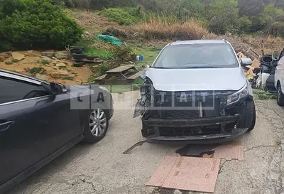 Photo 1 of 32: 2015 Kia Carnival, VIN KNAMB81ABFS055294 — Korean insurance auction