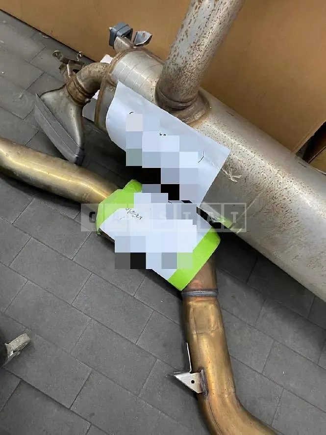 Photo 2 of 4: 2022 BMW (parts) 530i xDrive Muffler — Korean insurance auction
