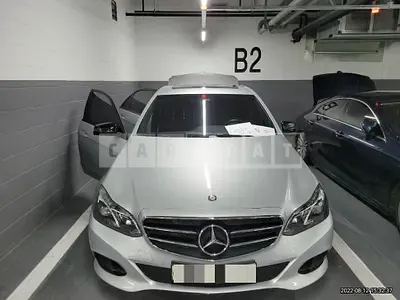 Photo 1 of 16: 2015 Mercedes-Benz Subsubbenz E220 BlueTec — Korean insurance auction