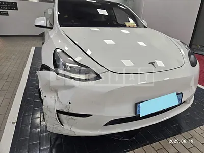Photo 1 of 30: 2022 Tesla Model Y Long Range, VIN 7SAYGDEE3NF498006 — Korean insurance auction