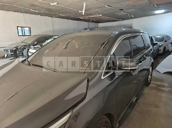 Photo 2 of 15: 2017 Kia Carnival Limousine, VIN KNAME81ABHS316164 — Korean insurance auction
