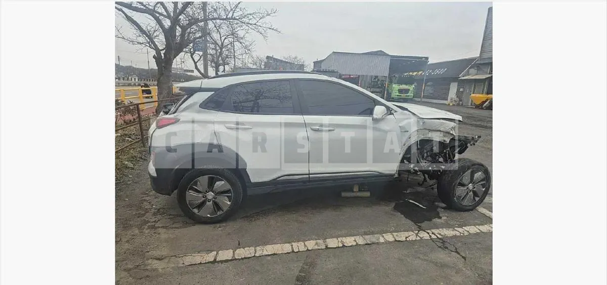 Photo 2 of 17: 2018 Hyundai Kona Electric Car — Korean insurance auction