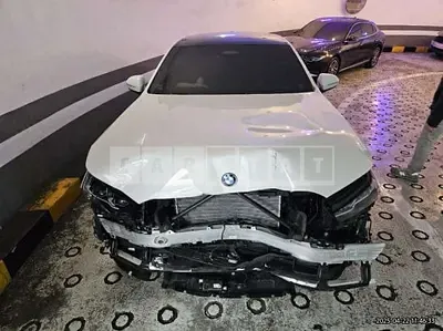 Photo 1 of 37: 2024 BMW i5 eDrive40 — Korean insurance auction