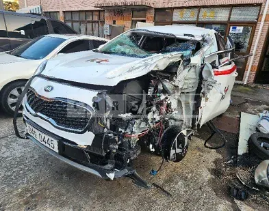 Photo 2 of 15: 2019 Kia Sportage, VIN KNAPM813DKK602604 — Korean insurance auction