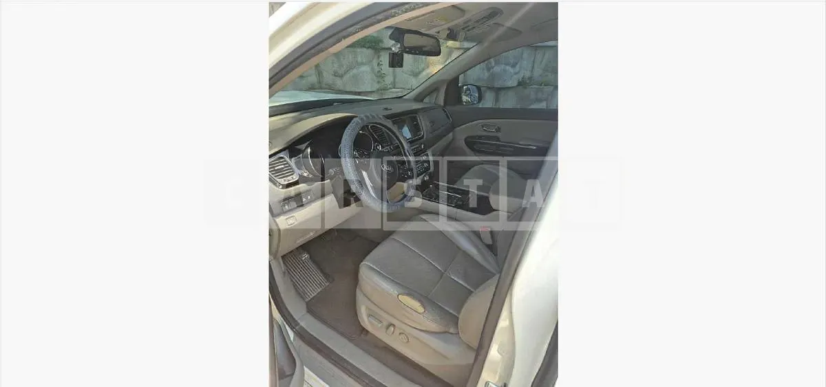 Photo 2 of 17: 2016 Kia Carnival 9 Seater — Korean insurance auction