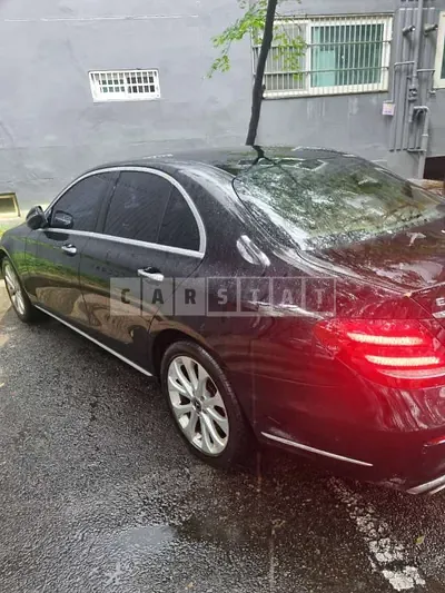 Photo 1 of 19: 2018 Mercedes-Benz E300 — Korean insurance auction
