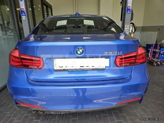 Photo 2 of 10: 2018 BMW 320d — Korean insurance auction